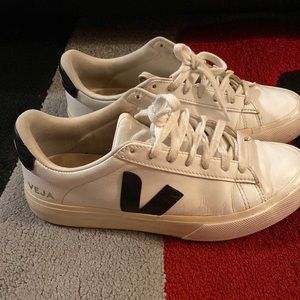Veja Campo Leather Sneakers White Size 8